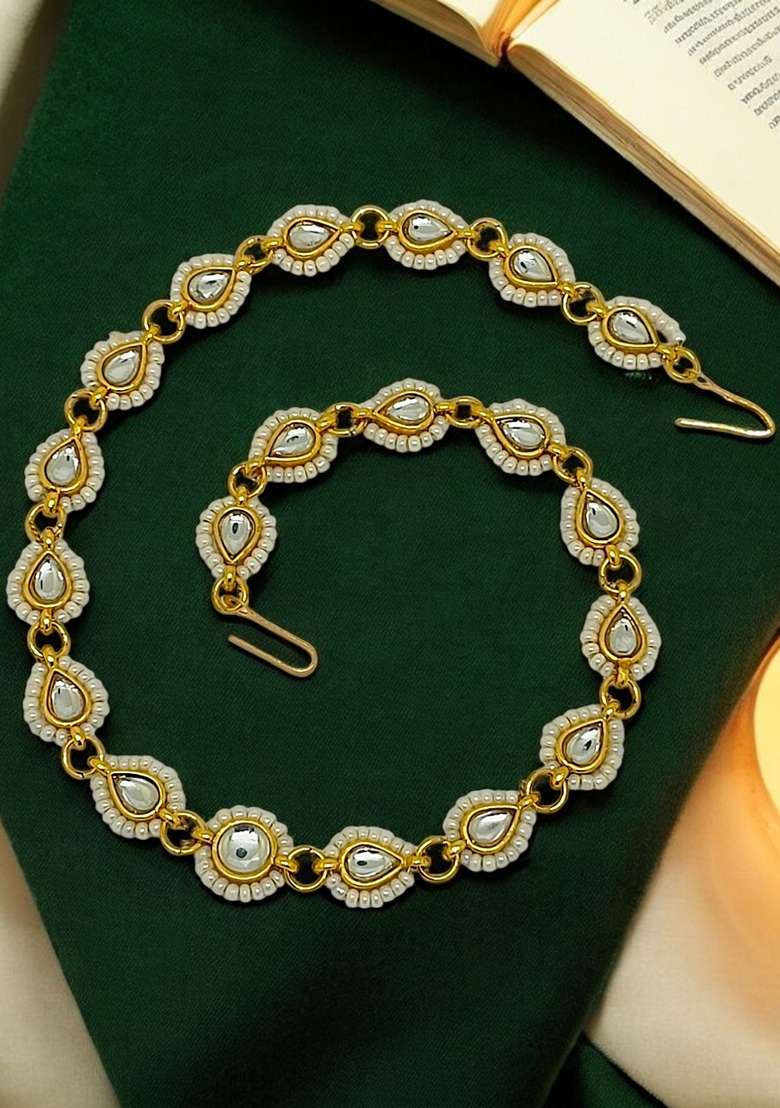 Gold Kundan Studded Mathapatti - Indya