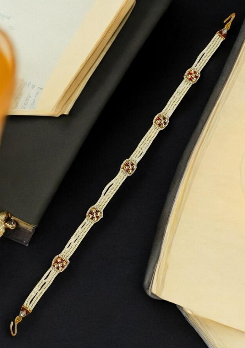 Gold Bead Studded Mathapatti