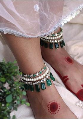 Green Kundan Mixed Alloy Anklets