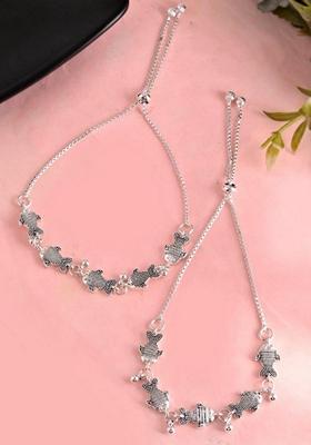 Silver Traditional Fish Shapped Designer Anklet (Set Of 2)