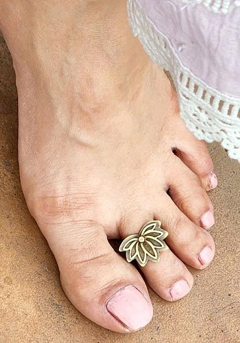 Gold Plain Gold Plated Toe Rings