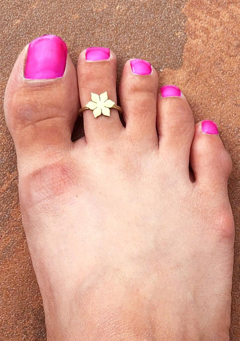 Gold Plain Gold Plated Toe Rings