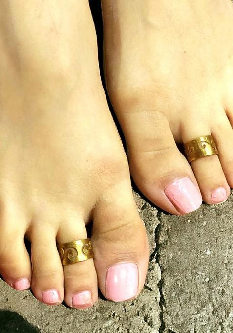 Gold Plain Gold Plated Toe Rings