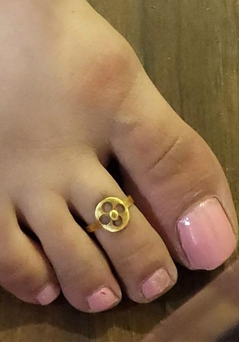 Gold Plain Gold Plated Toe Rings