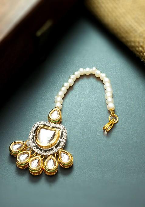 Kundan Studded And Pearls Beaded Maang Tikka