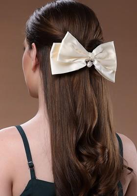 Cream Embellished Alligator Hair Clip