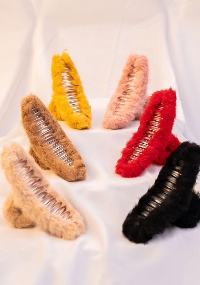 Black Plain Fur Set Of 6 Claw Clip