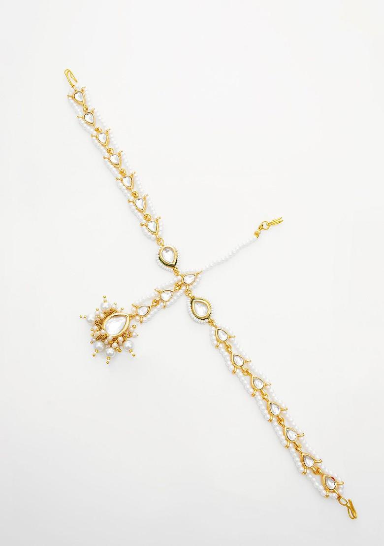 Gold Plated Kundan Stones Studded And Pearls Beaded Maang Tikka