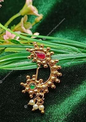 Gold Plated Stone Studdedand Pearl Beaded Nosepin