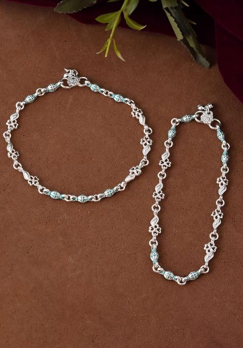 Set Of 2 Silver And Plated Anklets With Green Beads And Leaf Motifs