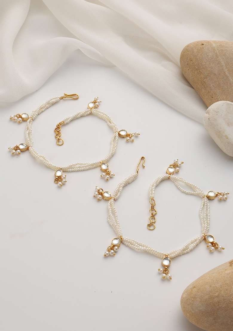 Gold Kundan And Pearls Anklets - Indya