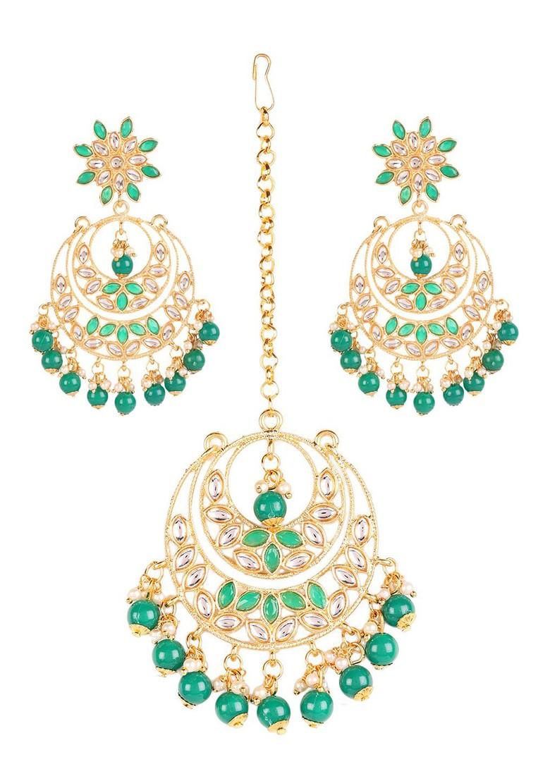 Gold Plated Green Kundan Studded And Pearl Beaded Maangtikka And Earrings Set