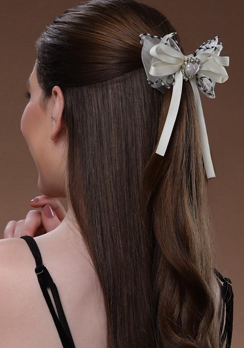 Women Heart Shaped Stone Studded Embellished Ponytail Holders