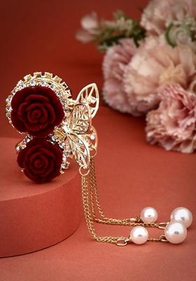 Women Embellished Claw Clip
