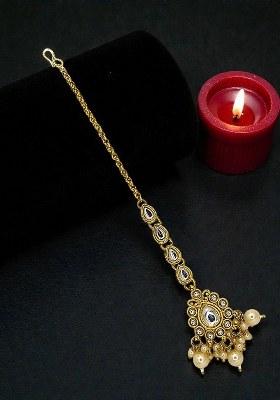 Golden Alloy Maang Tikka