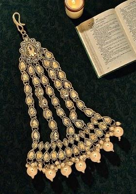 Golden Alloy Maang Tikka