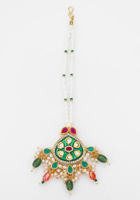 Green Kundan Alloy Kundan Mangtikka