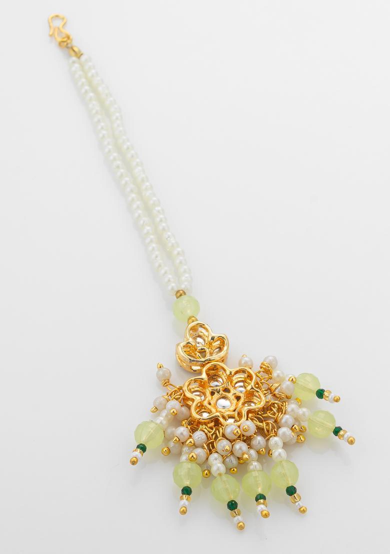 Green Kundan Alloy Kundan Mangtikka - Indya
