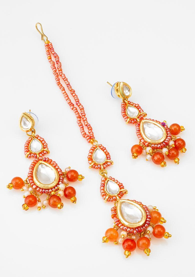 Orange Kundan Alloy Maang Tikka With Earrings Set - Indya
