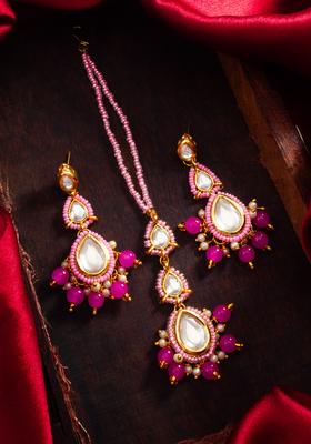 Pink Kundan Alloy Maang Tikka With Earrings Set