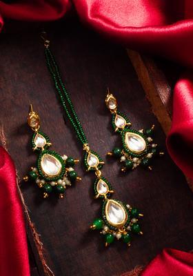 Green Kundan Alloy Maang Tikka With Earrings Set