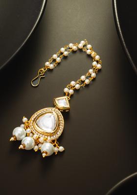 White Kundan Alloy Maang Tikka