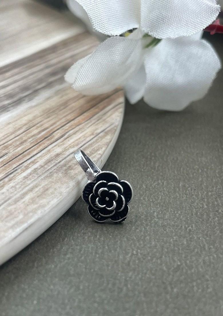 Silver Plated Stud Nosepin