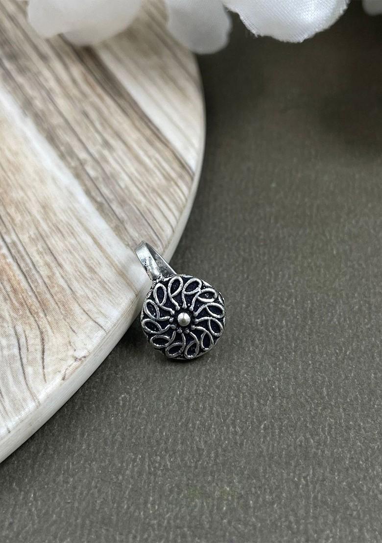 Silver Plated Stud Nosepin