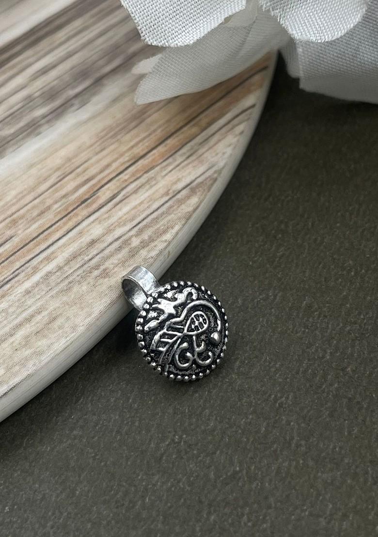Silver Plated Stud Nosepin