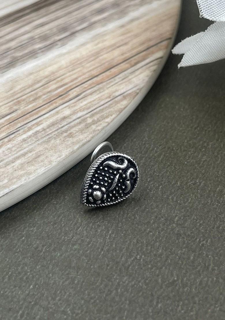 Silver Plated Stud Nosepin