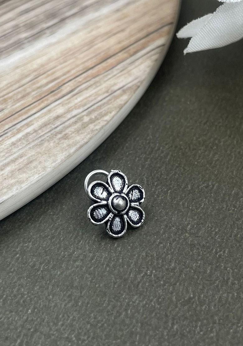 Silver Plated Stud Nosepin