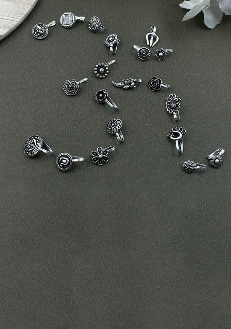 Silver Plated Stud Nosepin