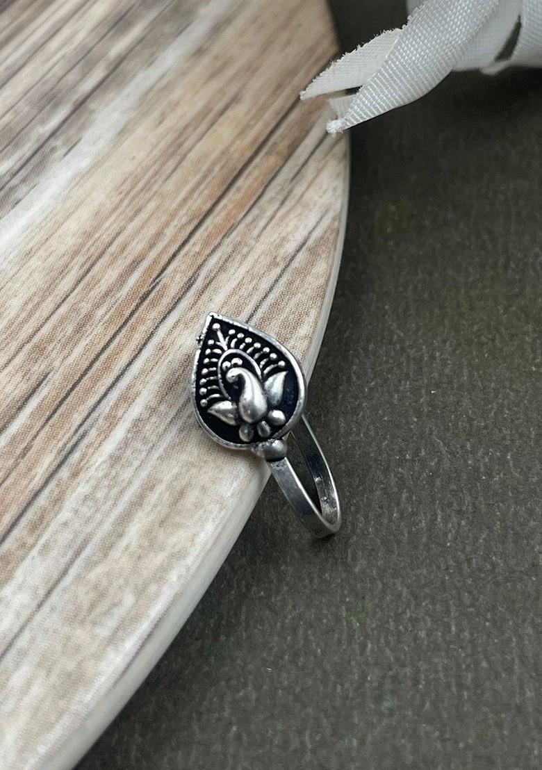 Silver Plated Stud Nosepin