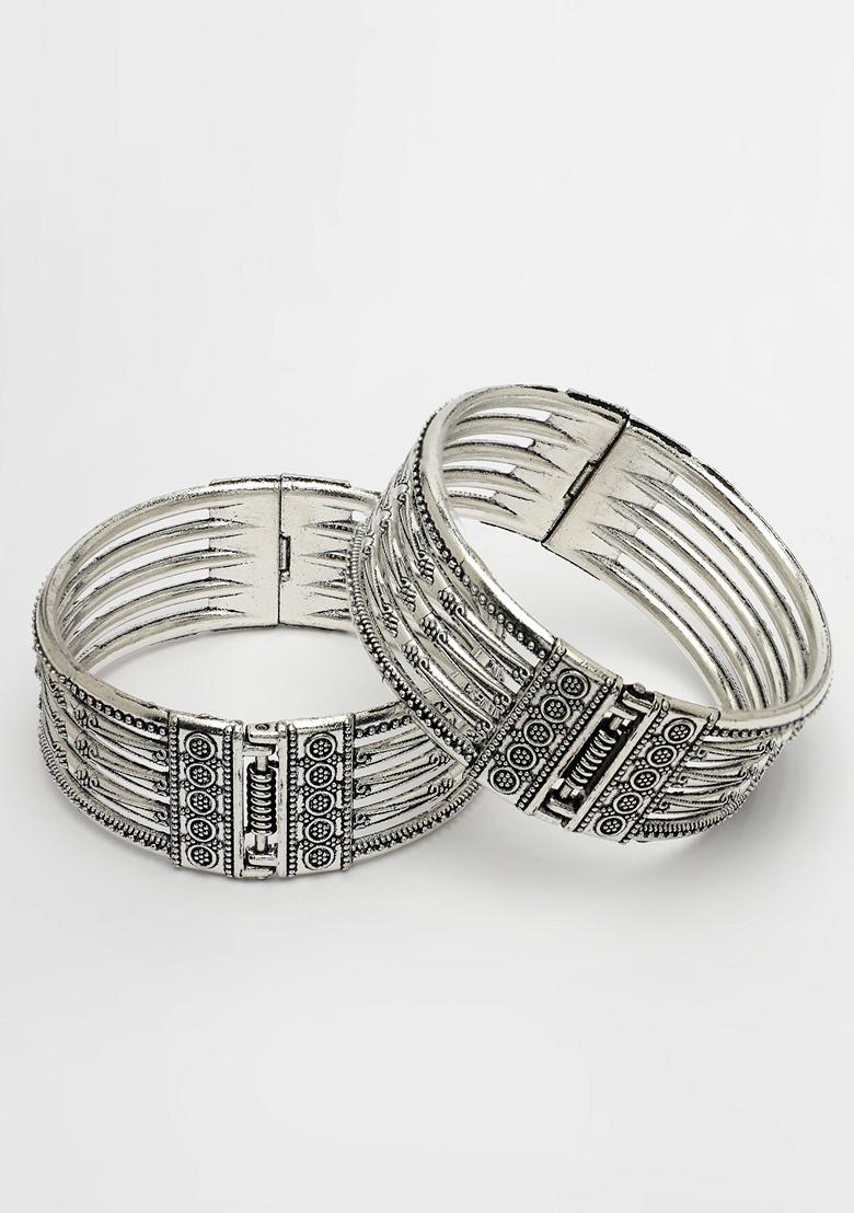 Silver Toned German Oxidised Kada Bangle