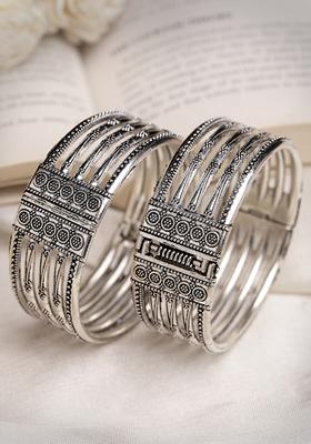 Silver Set Of 2 Toned German Oxidised Kada Bangle