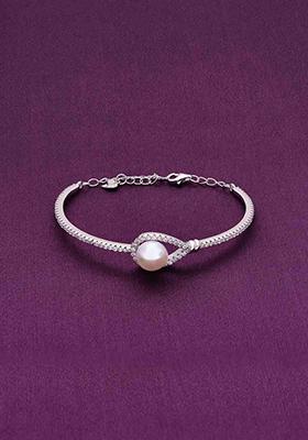 Silver Embraced Pearl Bracelet