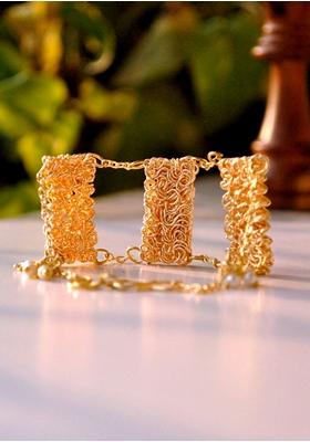 Gold Pearl Mixed Alloy Bracelet