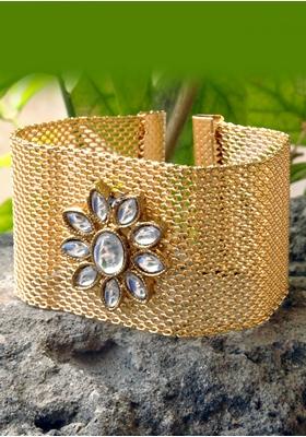 Gold Pearl Mixed Alloy Bracelet