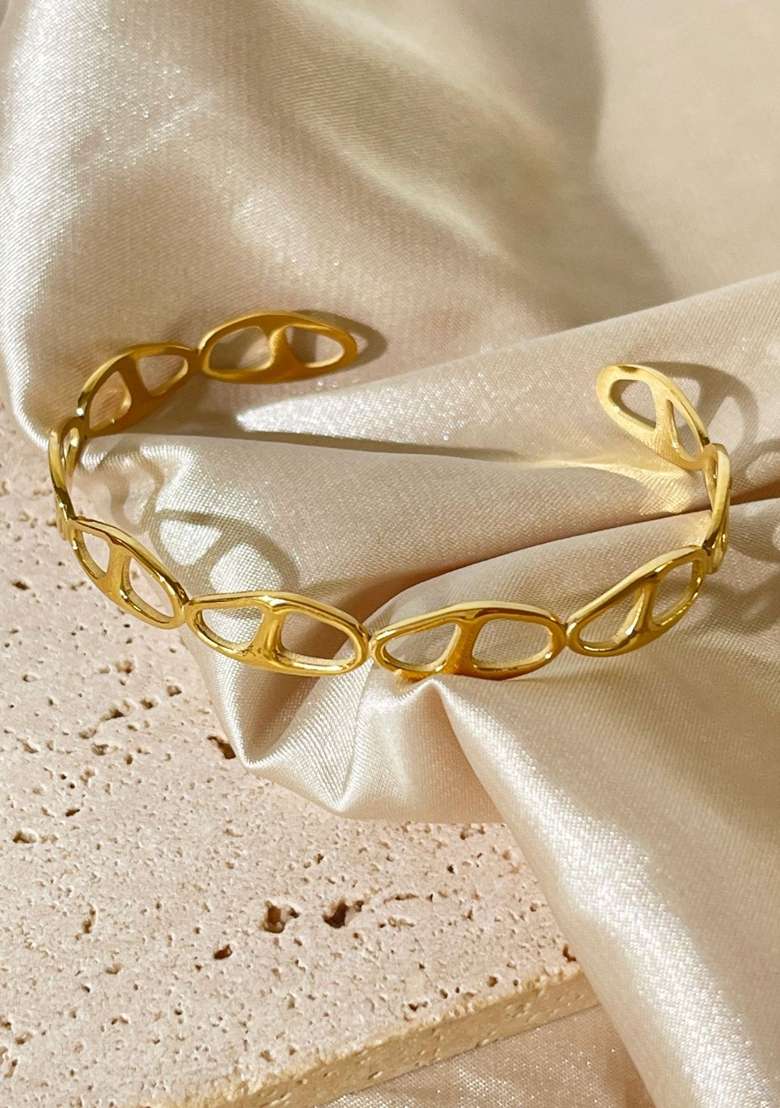 Gold Plated Waterproof Antitarnish Pignose Cuff Bracelet - Indya