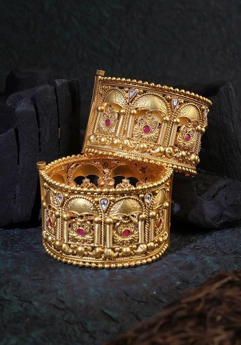 Gold Stone Studded  Gold Plated Bangles (Set Of 2)