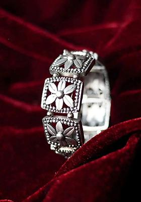 Silver Floral Motif Designer Bracelet For Women