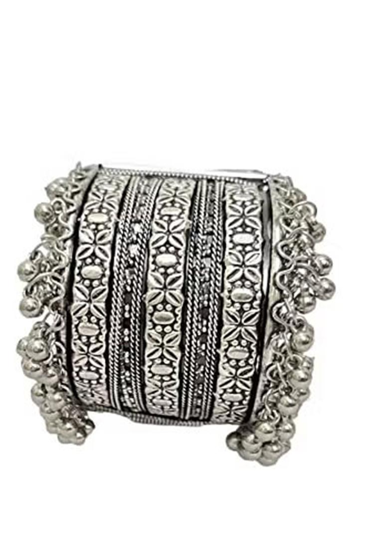 Wide Silver Tone Floral Design Bracelet For Women