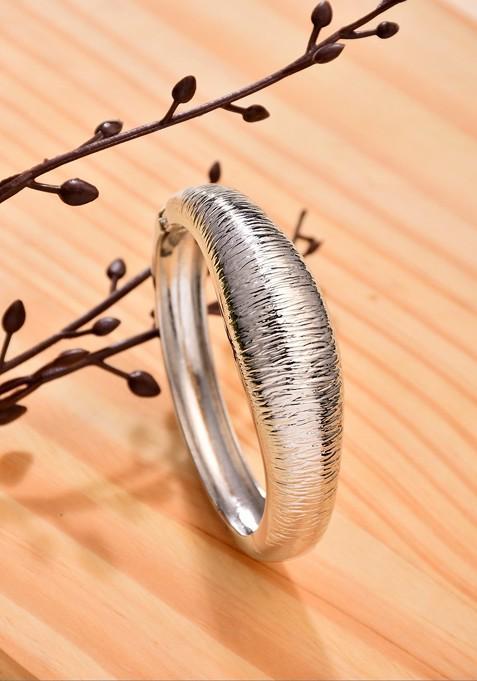 Rhodium Plated Brushed Stripe Kada Bracelet