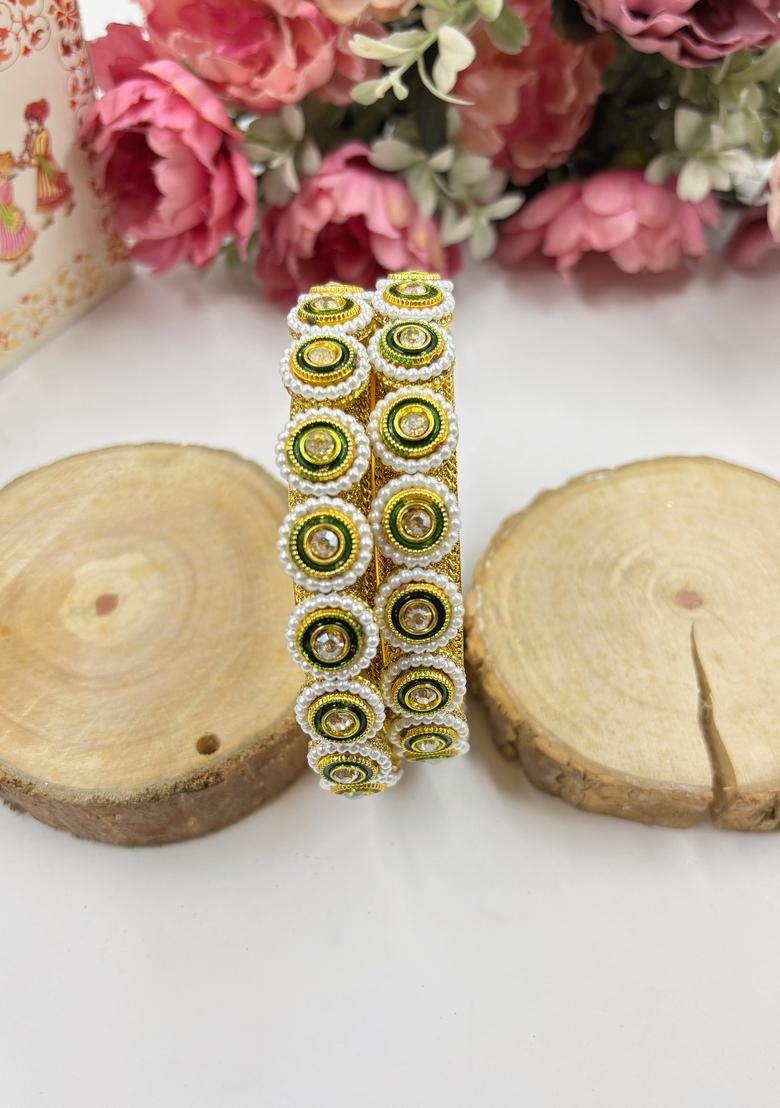 Golden Gokhru Metal And Plastic Wedding Chuda Bangle Set