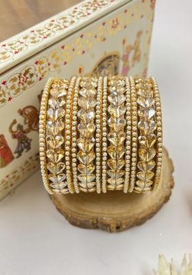 Golden Golden Pearl Set Metal And Plastic Wedding Chuda Bangle Set