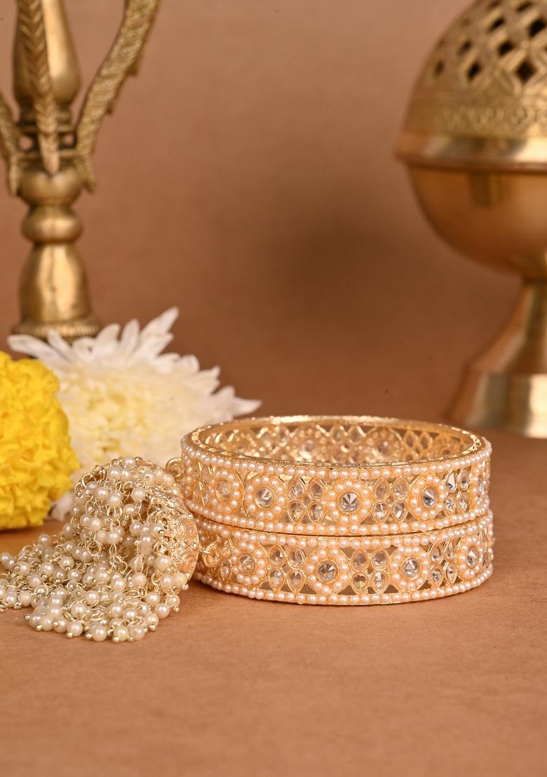 Golden Latkan Kada Metal And Plastic Wedding Chuda Bangle Set