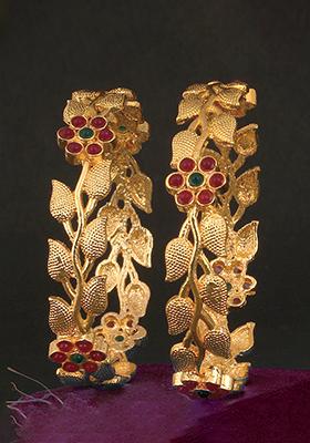Set Of 2 Gold Plated Stone Studded Leaf Shapped Handcrafted Bangles