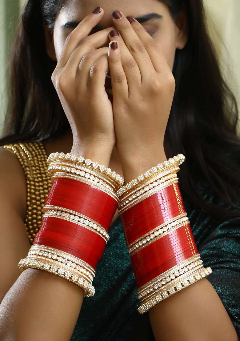 Women Gold Plated Flower Design Red Bridal Stone Kundan Wedding Chuda - Indya