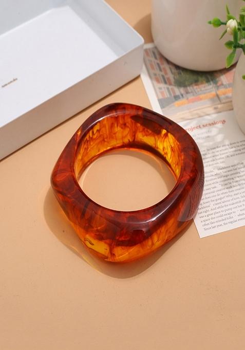 Red Rounded Square Acrylic Bangles And Chunky Wide Edge Polygonal Bangle
