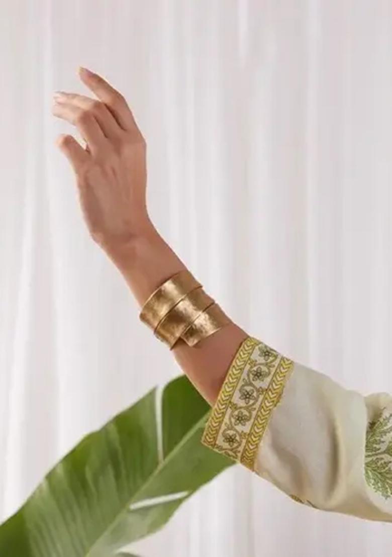 Golden Alloy Bracelet